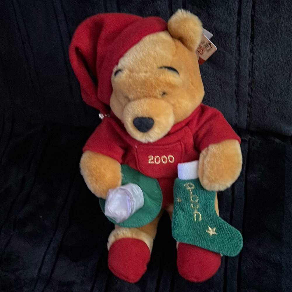 Vintage 2001 “ Christmas Winnie The Pooh !